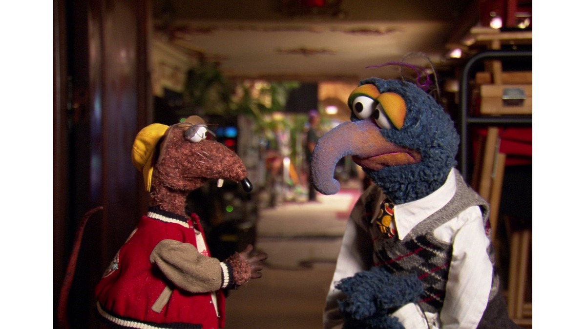 Muppet-with-A-Long-Hooked-Beak