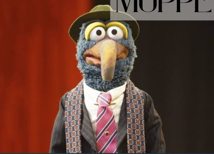 Muppet-with-Long-Hooked-Beak